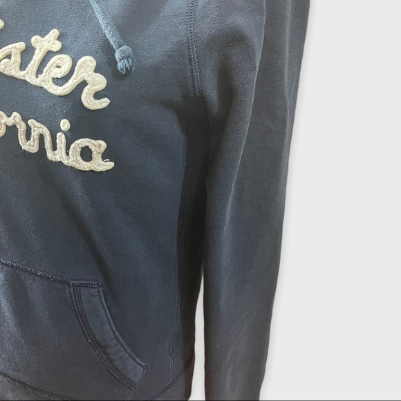 Hollister Navy Blue Pullover Hoodie - Picture 3 of 8